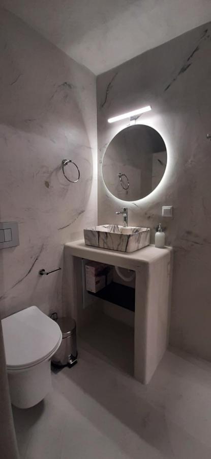 Moustakas Beach Apartments 阿达玛斯 外观 照片